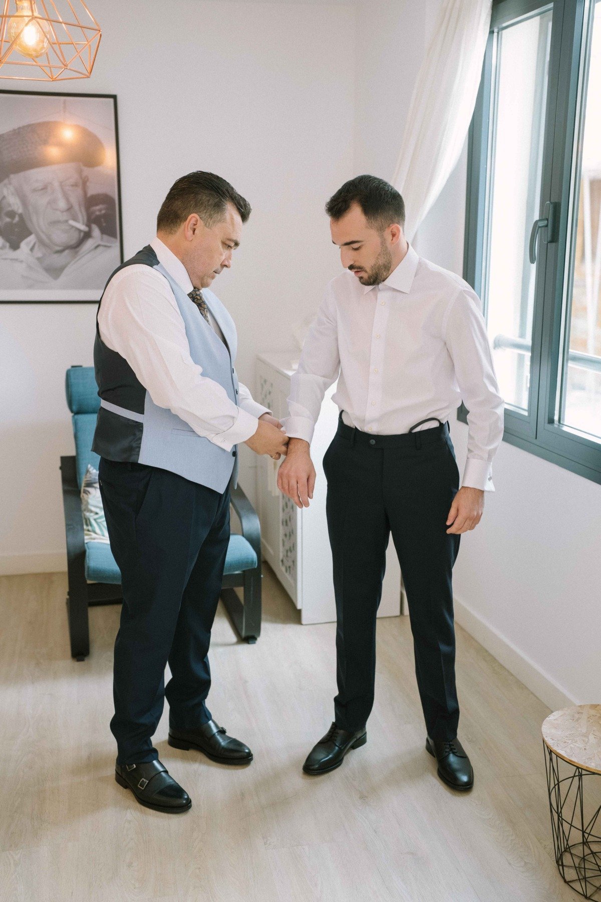 Novios durante su boda en Cortijo Antigua Venta San Antonio, Málaga — fotografía de Adrián Jordán, fotógrafo de bodas en Málaga