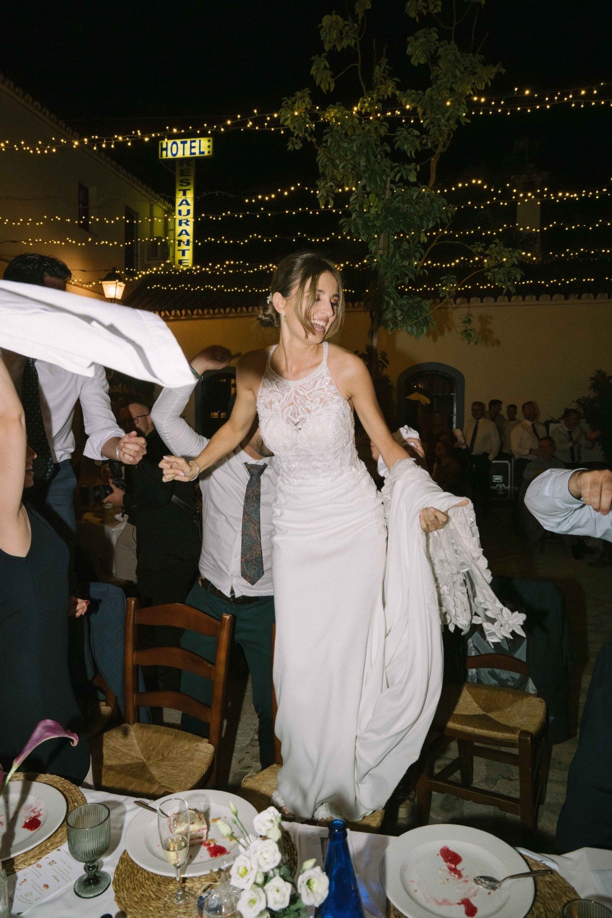 Momento de la boda de Fran y María en Cortijo Antigua Venta San Antonio, Málaga — fotografía natural y sin posar