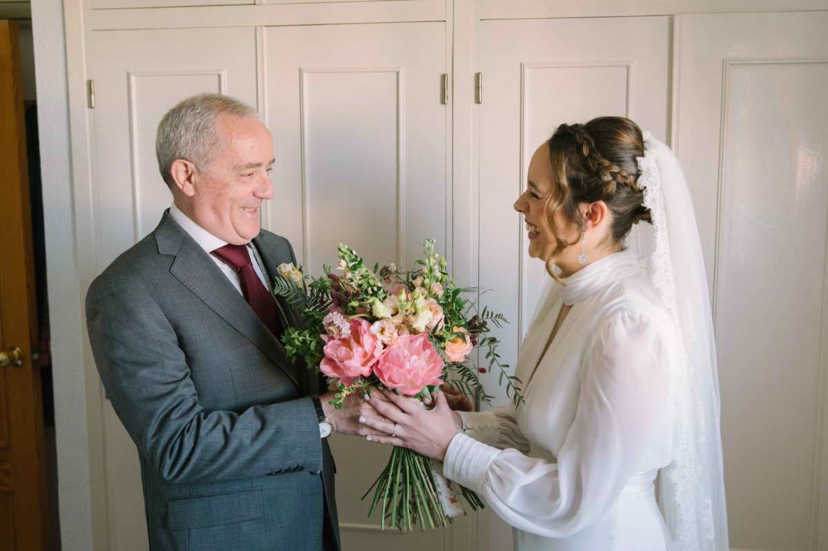 Detalle del reportaje de boda de Manu y María en Jardines de San Telmo, Málaga