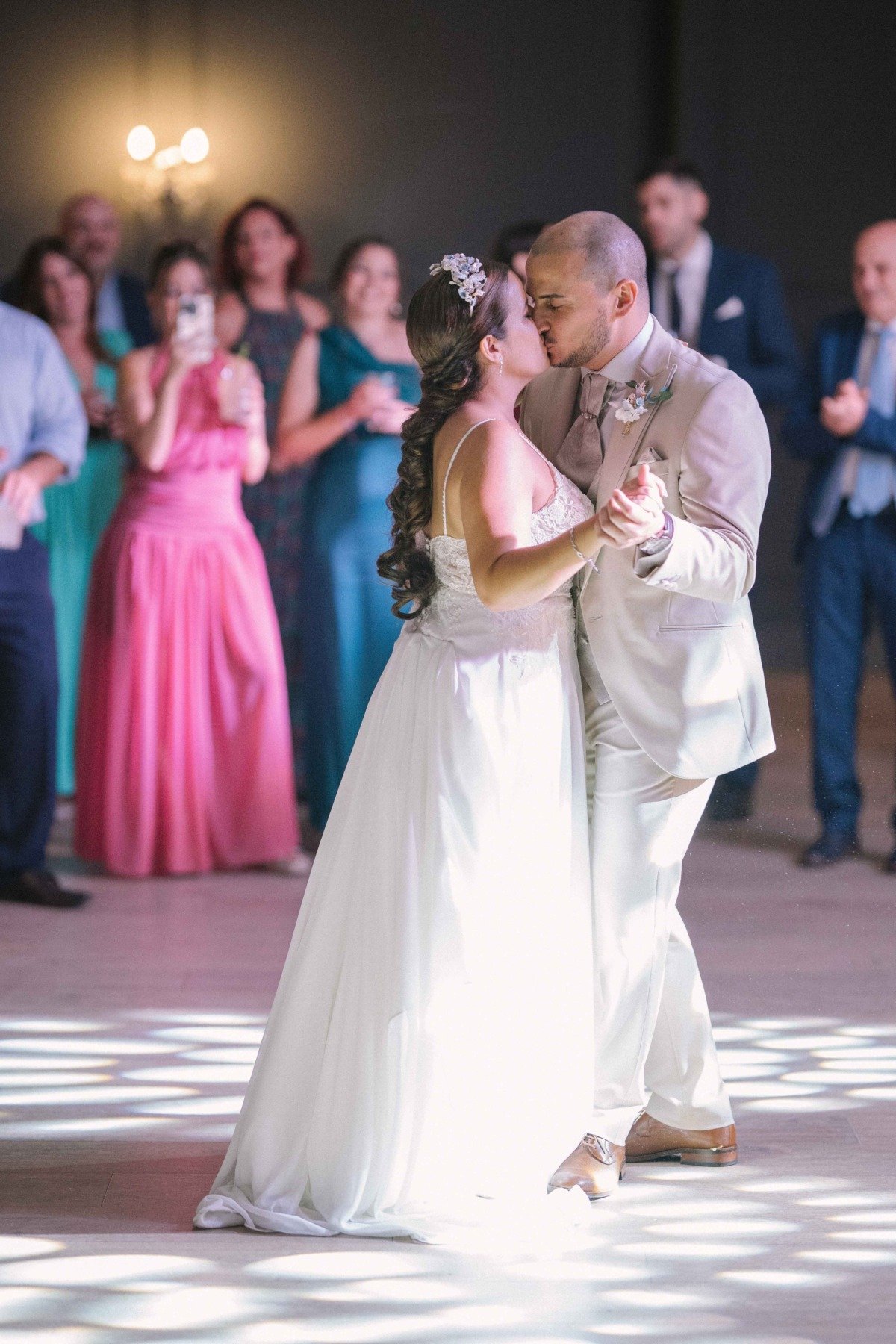 Fotografía de la fiesta de la boda de Samuel y Lidia por Adrián Jordán